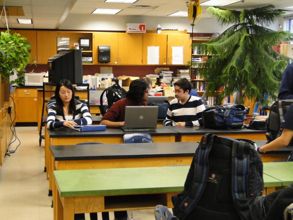Students+prepare+for+top+physics+competition+in+Estonia