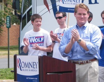 Senior Austin Fleming assists with a rally held in honor of Ken Cucinelli and George Allen.