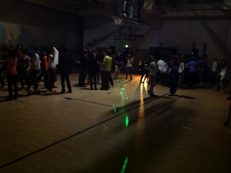 Students attend sophomore-sponsored dance