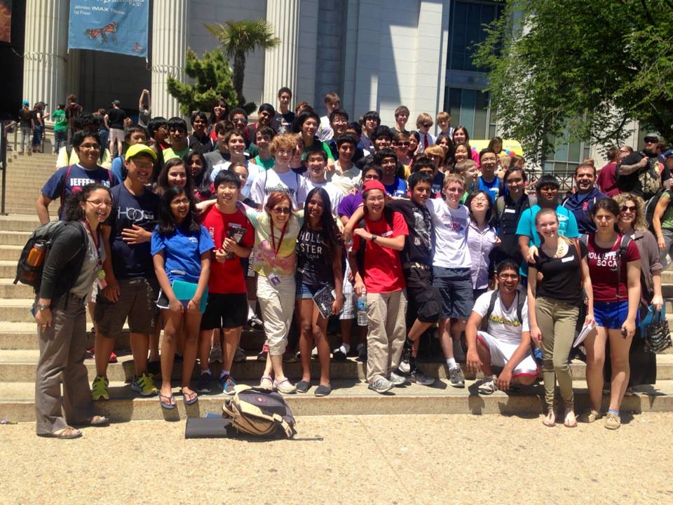 Freshmen visit the Smithsonian National Museum of Natural History