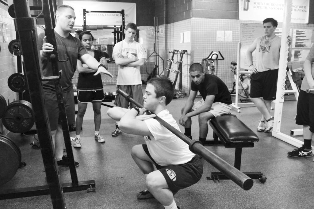 New powerlifting team trains for competition
