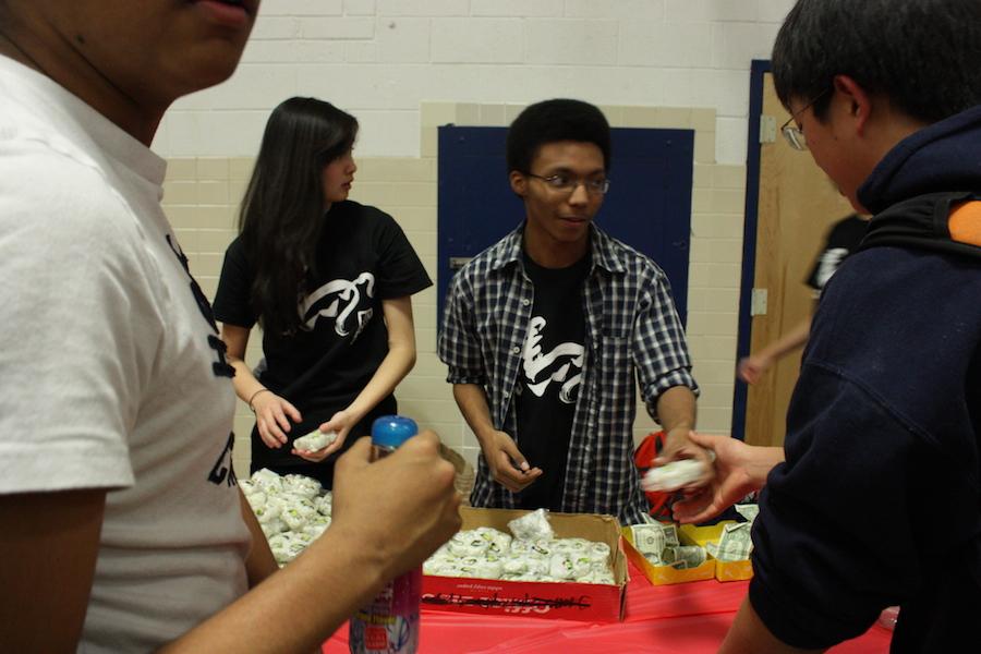 Japanese students hold Oshogatsu festival