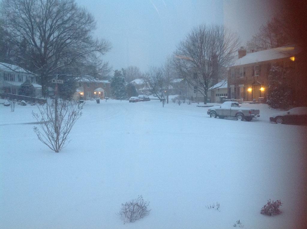 Nearly+4+inches+of+snow+piled+up+today+in+Vienna%2C+Virginia+around+5+p.m.