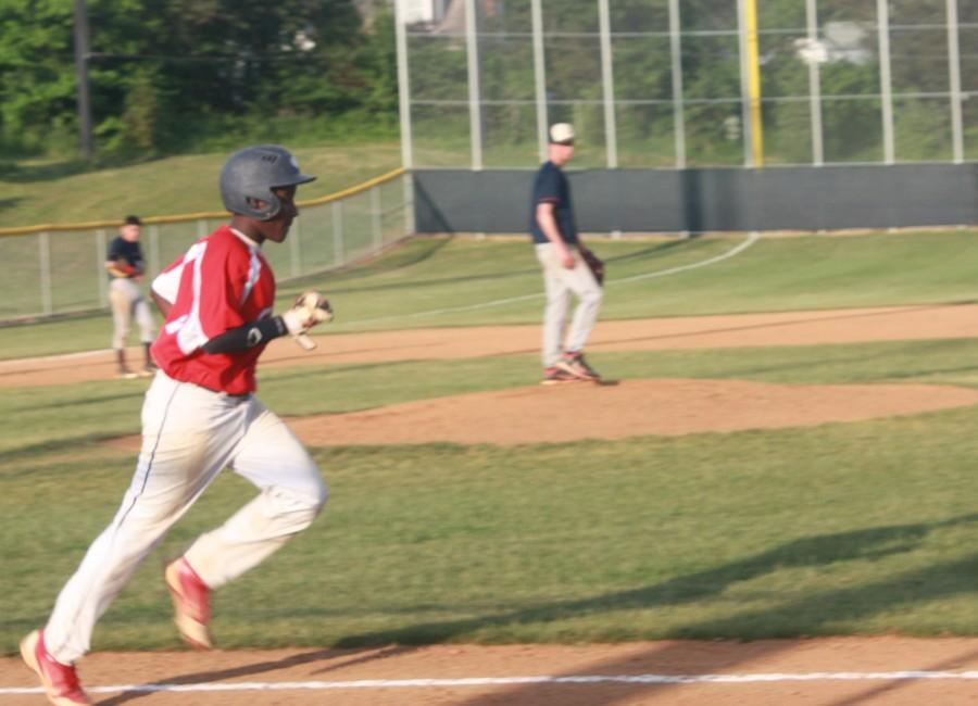 Varsity baseball loses to Edison at Quarterfinals