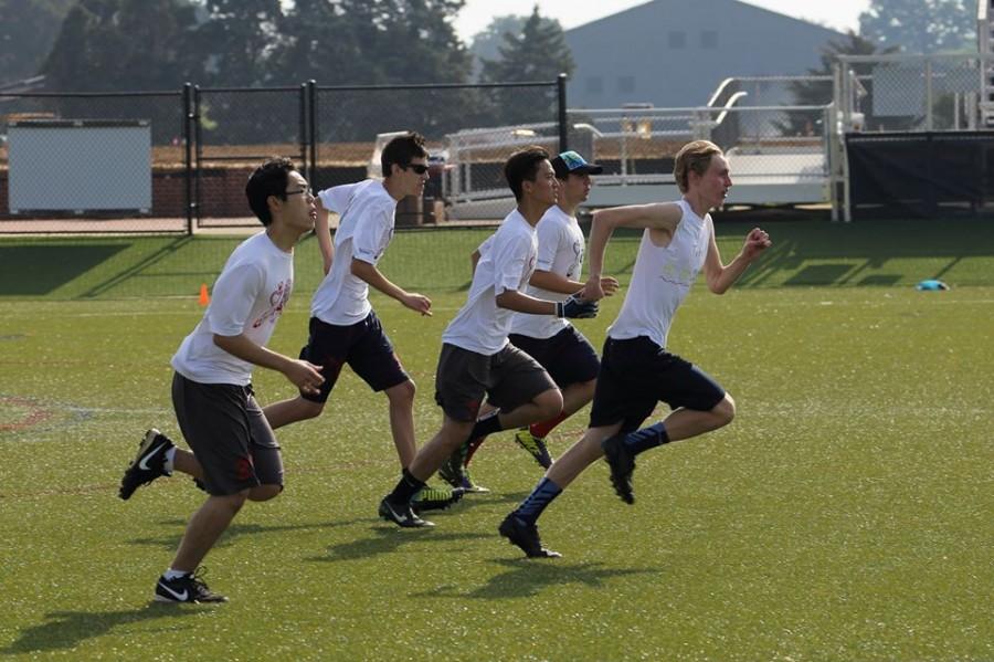 Photo courtesy of Xiao Liu. 
Members of the Ultimate Frisbee team participated in the Virginia State Championship last season. 