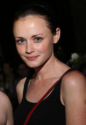 Rory (Alexis Bledel) back in 2008, a year after the conclusion of the original Gilmore Girls series.