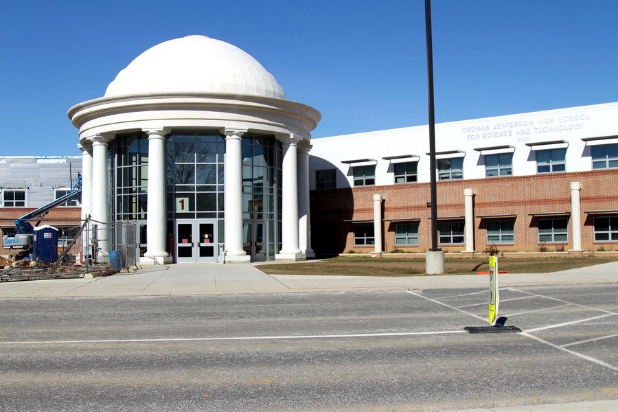 After one of the top candidates dropped out, the principal selection committee is conducting a re-search for Jefferson's new principal.