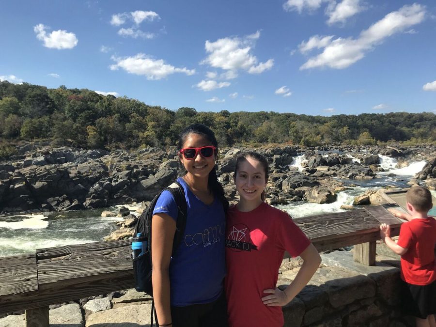 Scared, sweaty seniors first hike at Great Falls Park