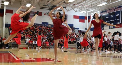 Freshmen perform their MEX with enthusiasm. Photo courtesy of Shreya Kurdukar.