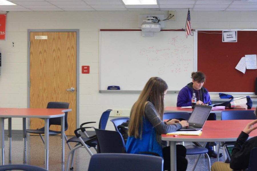 Freshman Carolin Kiewel works on Nanosat in the Galileo Commons. Nanosat provides her with a place to explore her passion for learning about new discoveries. “I like it because I learn super interesting new stuff that is being discovered,” Kiewel said. 