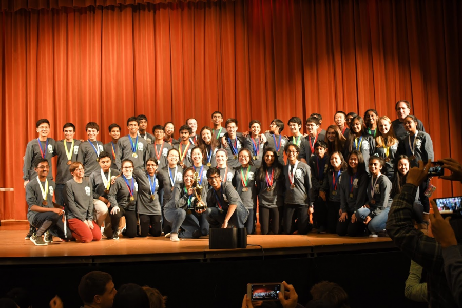 Jefferson+students+in+Charlottesville+competed+for+Science+Olympiad+and+are+seen+here+at+the+awards+ceremony.