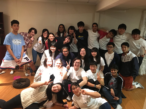 The Chiben and Jefferson Japanese students pose for their last picture together.