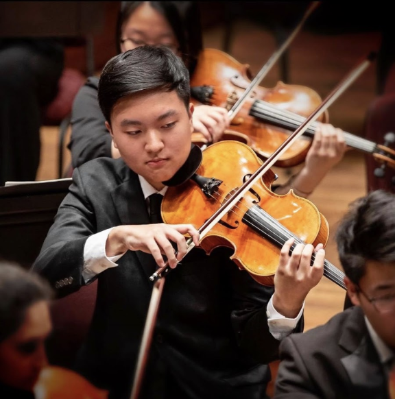 Senior Jason Pak participated in the National Symphony Orchestra Summer Music Institute (NSOSMI) as a violist this previous summer. “Thanks to summer camps like SMI, I was able to work with musicians of the NSO (National Symphony Orchestra) and receive a lot of good feedback,” Pak said. 