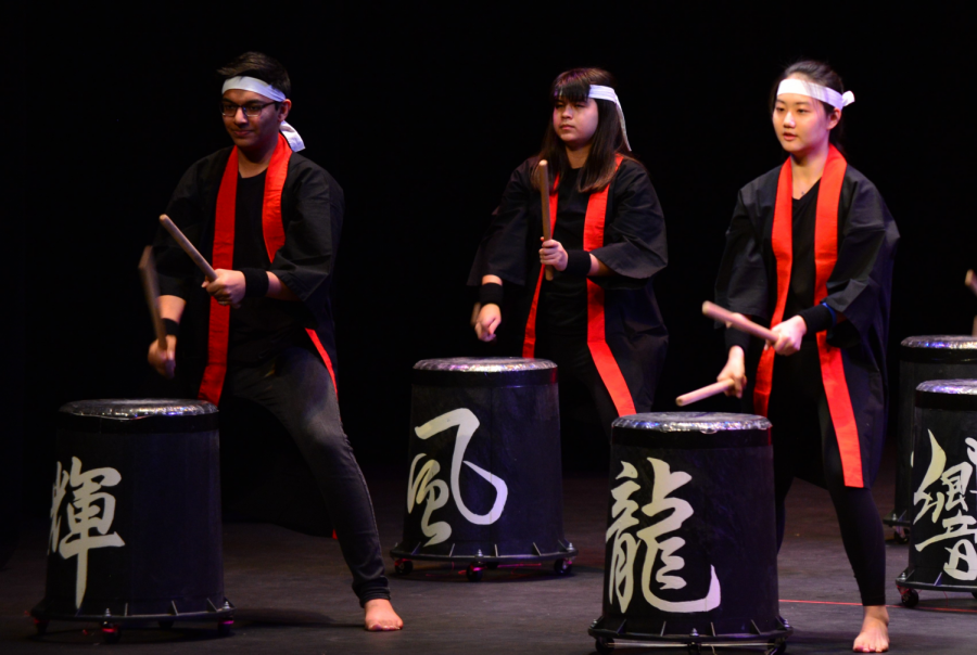 Performing at 2019 iNite, sophomore Alana Ni does taiko, or Japanese drumming 