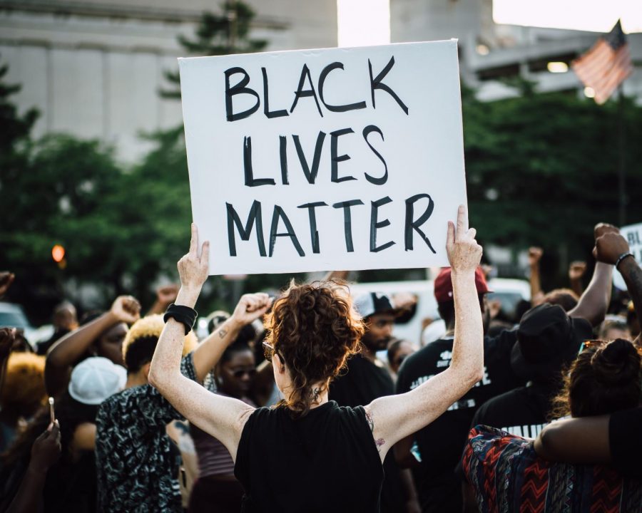 From climate change to racial injustice, Jefferson students in the Social Change club spend meetings learning and debating about social issues and recent events. Of these, the Black Lives Matter movement is one of the social movements that the Social Change club has planned to be discussed.