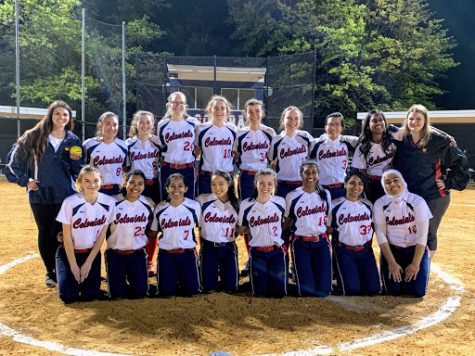 The Jefferson softball team’s official picture from the 2019 spring season. 