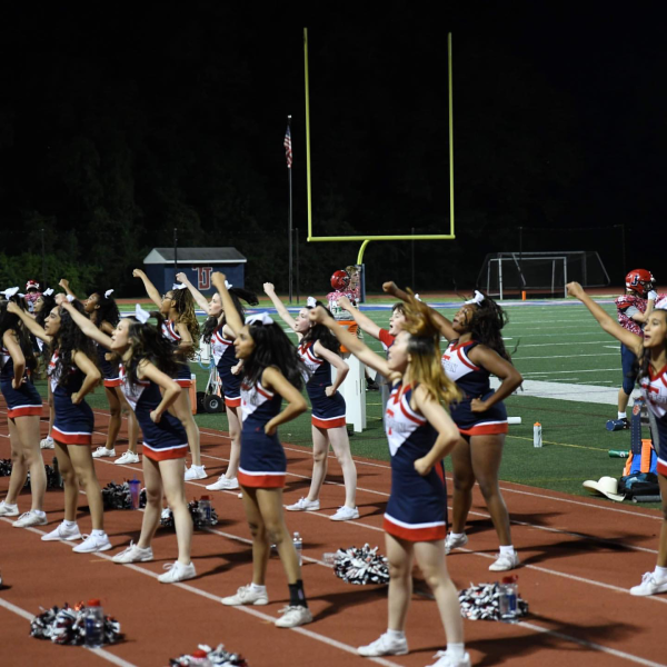 Welcoming everyone back with a flurry of spirit, the Jefferson cheerleaders hype up the spectators for the back to school bash. We talked to freshman varsity cheerleader Iryne Jackson to have a look into how the girls felt as a team. “At first, I was intimidated by the team, especially since only three other freshmen were trying out for varsity cheer,” said Jackson. “But all of the girls are sweet and the team is like a big family.” 