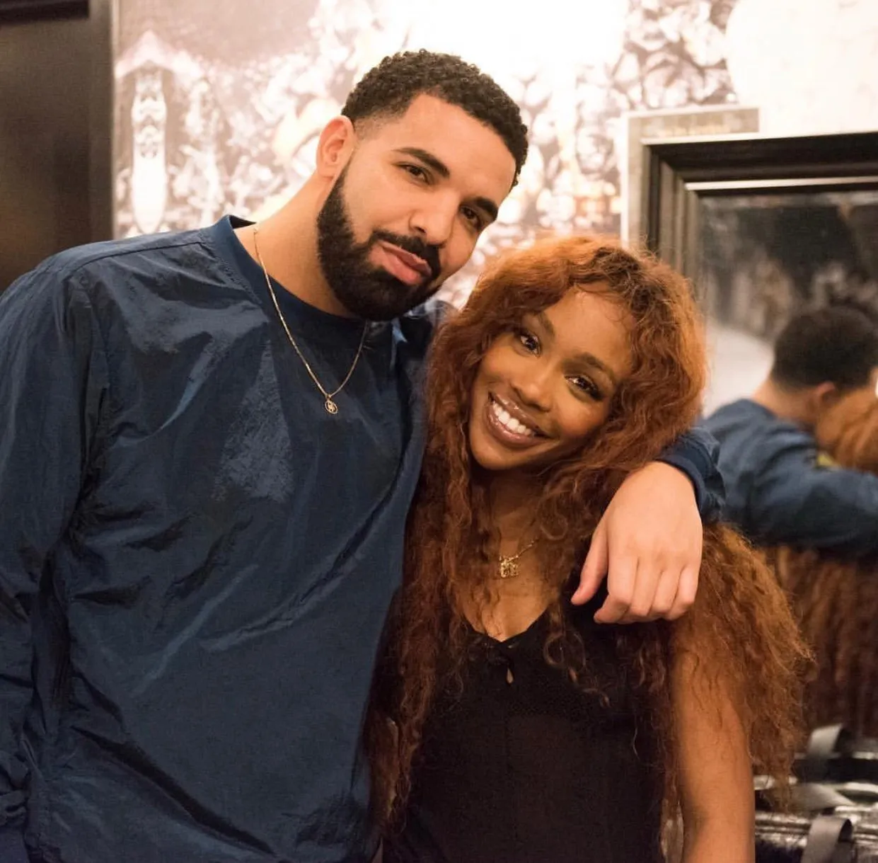 Drake and SZA pose together during SZAs CTRL album tour in 2017. 