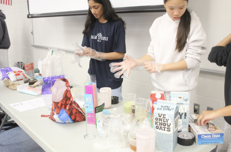 The Future Business Leaders of America (FBLA) holds an annual FBLA Marketplace to advertise entrepreneurship from FBLA members. Nandini Ratnakaram and Olivia Huang make drinks like boba. “Vendors here are our members, and students can come and purchase tickets and redeem those tickets for goods that their peers make,” sophomore Jonathan Choi said.